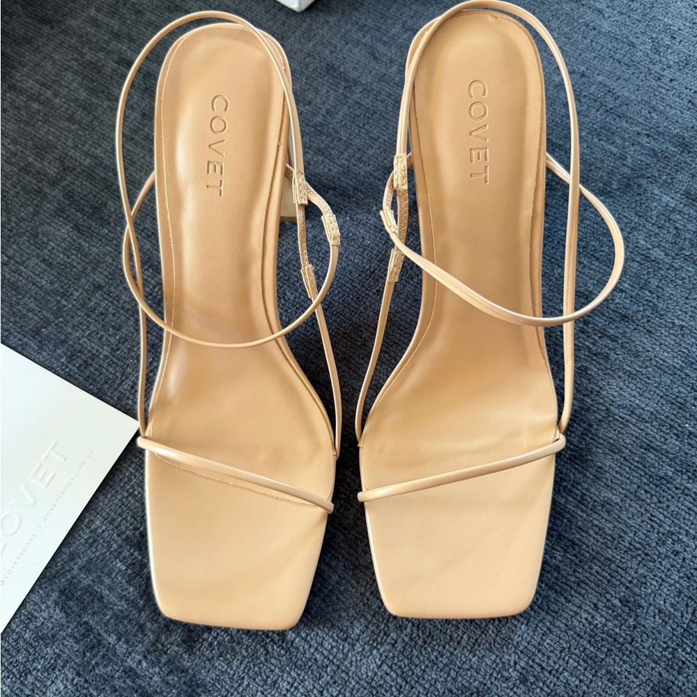 Covet Women's Tan Strappy Sandals